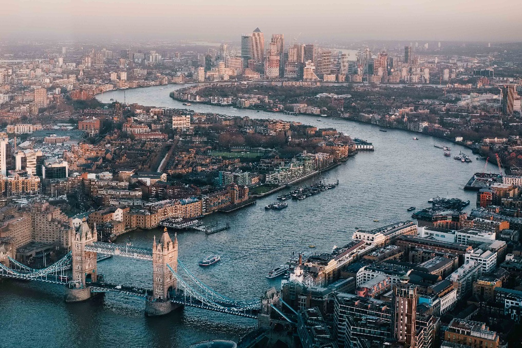 Gambar suasana kota di United Kingdom (UK)